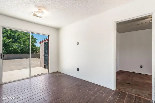 1807 Debra ST, Las Cruces, NM 88001
