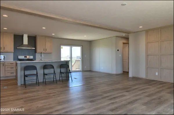 1413 Gobi Desert DR, El Paso, TX 79922