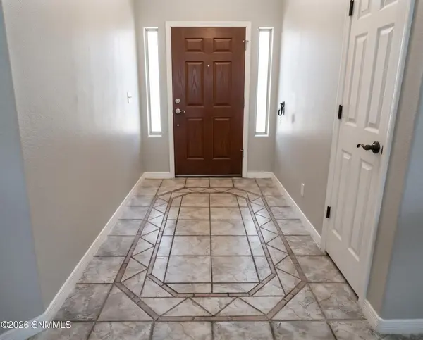 702 Mesa Point RD, Las Cruces, NM 88011