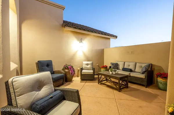 5677 Calle De Paradise, Las Cruces, NM 88011