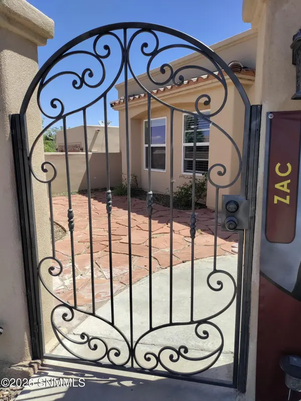 4304 Calle Bonita LN, Las Cruces, NM 88011