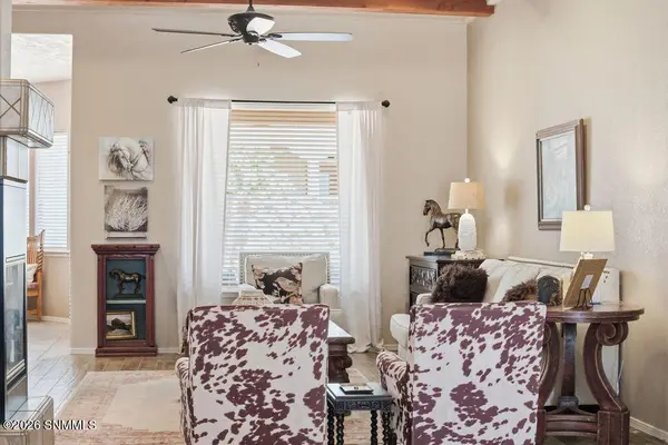2462 Conchas LN, Las Cruces, NM 88011