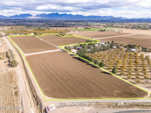 3635 N Valley DR, Las Cruces, NM 88007