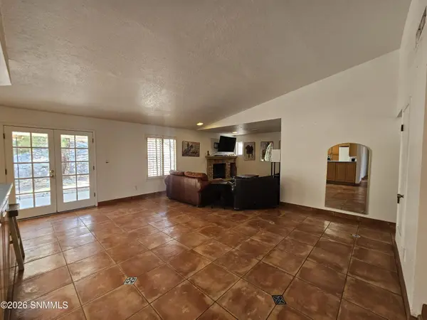 1608 Regal RDG, Las Cruces, NM 88011