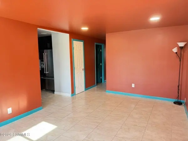 2333 E Idaho AVE, Las Cruces, NM 88001