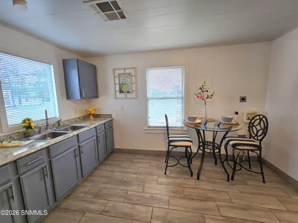 902 Foster RD, Las Cruces, NM 88001