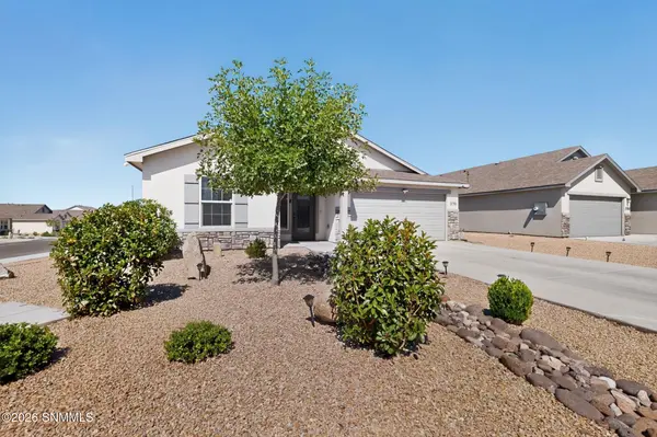 3196 Bluestem ST, Las Cruces, NM 88011