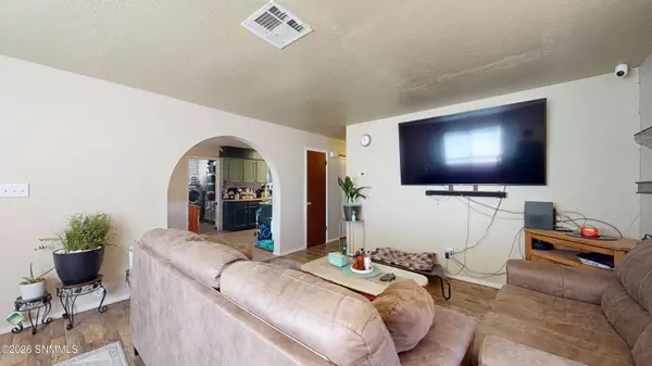 4623 Chamizal RD, Las Cruces, NM 88011