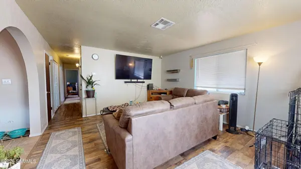 4623 Chamizal RD, Las Cruces, NM 88011
