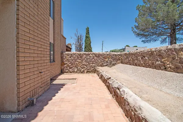 2930 Claude Dove DR #APT 2, Las Cruces, NM 88011