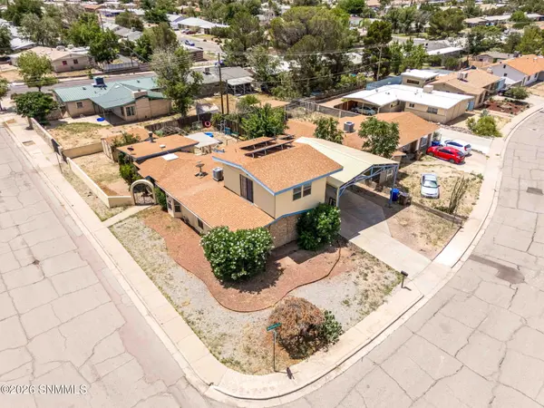 1448 Wofford DR, Las Cruces, NM 88001