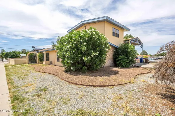 1448 Wofford DR, Las Cruces, NM 88001