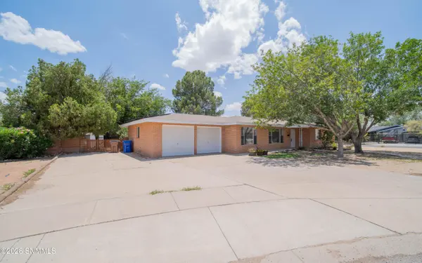 1850 Debby CIR, Las Cruces, NM 88005