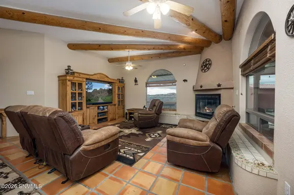 10085 Achenbach Canyon RD, Las Cruces, NM 88011