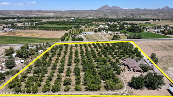 10917 N Valley DR, Las Cruces, NM 88007