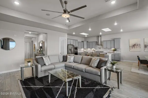 7317 Ultramarine RD, Las Cruces, NM 88012