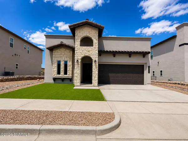 624 La Entrada CIR, Sunland Park, NM 88063