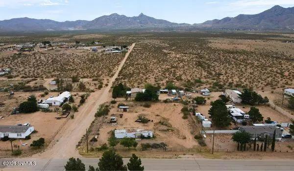 7092 Macarthur RD, Las Cruces, NM 88012