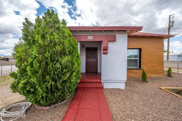 335 Armstrong, Las Cruces, NM 88007