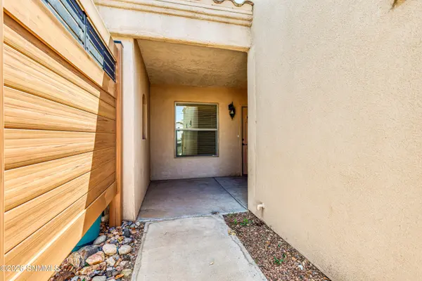 1252 Mission Nuevo DR ## C2, Las Cruces, NM 88011