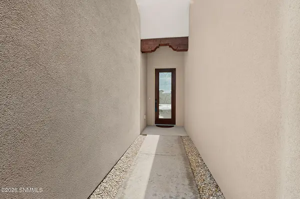 3030 Don Buck DR, Las Cruces, NM 88011