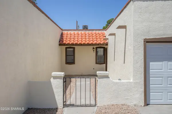 1352 S Esperanza ST, Las Cruces, NM 88001