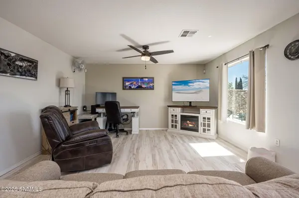 3748 Piedras Negras DR, Las Cruces, NM 88012