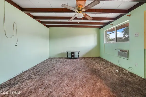 1416 Lees DR, Las Cruces, NM 88001