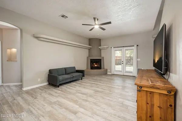 2860 Morningstar DR, Las Cruces, NM 88011