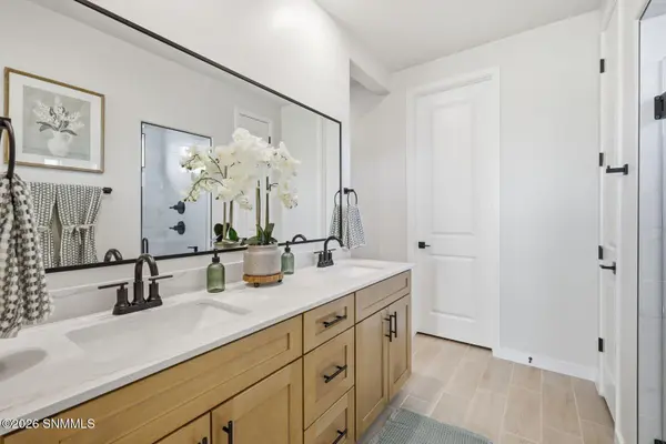 168 Pinos Altos TRL, Santa Teresa, NM 88008