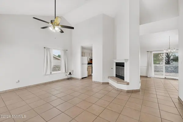 753 Scenic View DR, Las Cruces, NM 88011