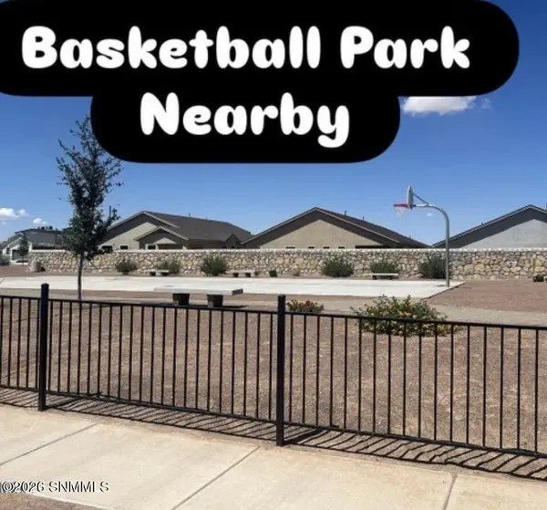 153 Ruth TRL, Sunland Park, NM 88008