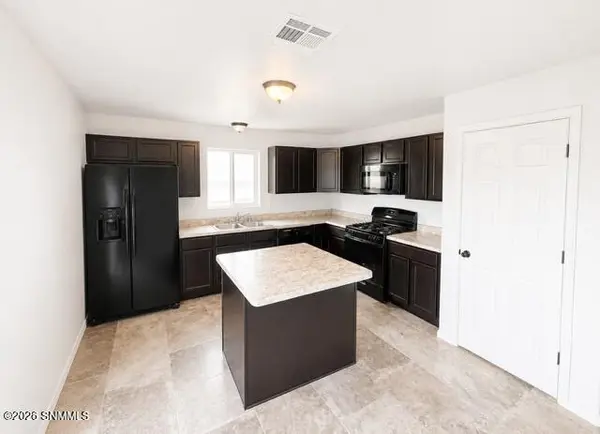 4463 Valle Del Luz CIR, Las Cruces, NM 88007