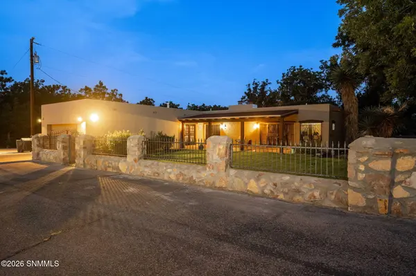 820 Engler RD, Las Cruces, NM 88007