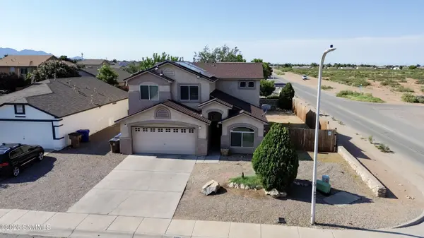 5878 Moon View DR, Las Cruces, NM 88012