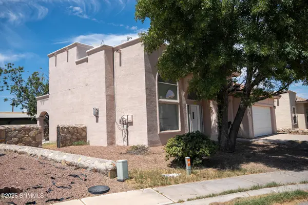 804 Bonnie CT, Sunland Park, NM 88008