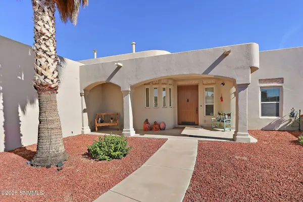 1216 Titania CT, Las Cruces, NM 88007