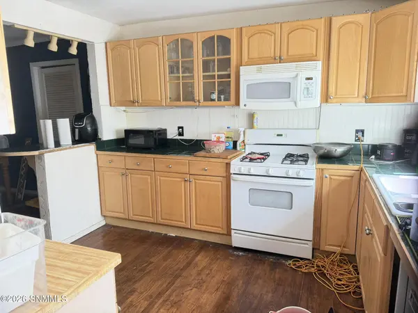 1402 Hawaii AVE, Alamogordo, NM 88310