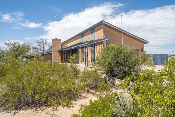 4820 Senita DR, Las Cruces, NM 88011