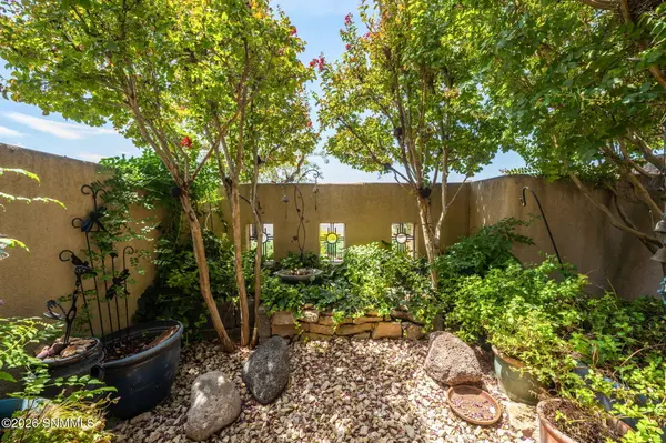 1724 Boulders DR, Las Cruces, NM 88011
