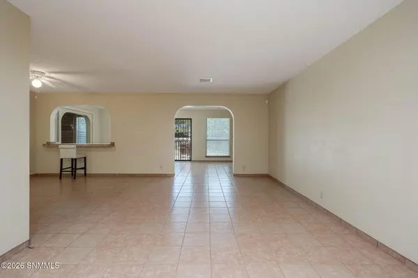 1716 Pomona DR, Las Cruces, NM 88011