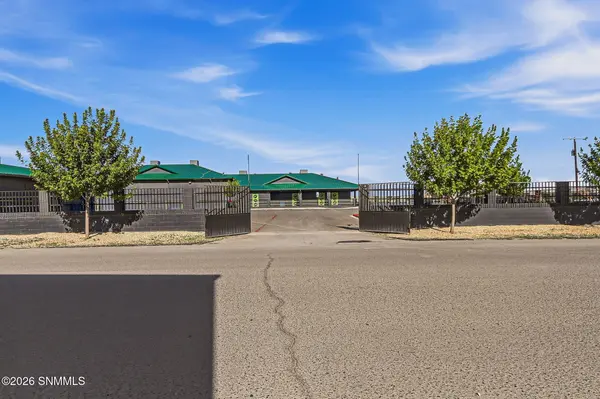 1805 Futurity DR, Sunland Park, NM 88063