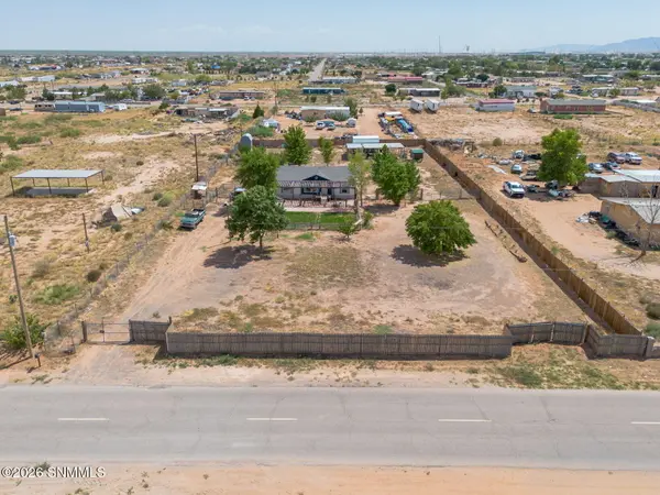1033 Oasis DR, Chaparral, NM 88081