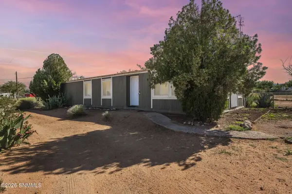 6744 Macarthur RD, Las Cruces, NM 88012