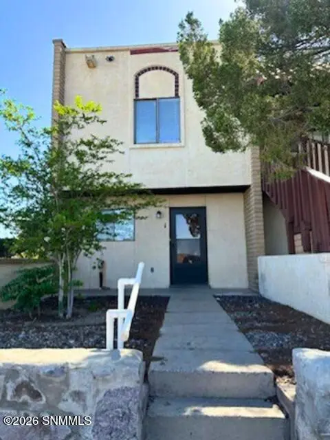 2930 Claude Dove DR #APT 1, Las Cruces, NM 88011