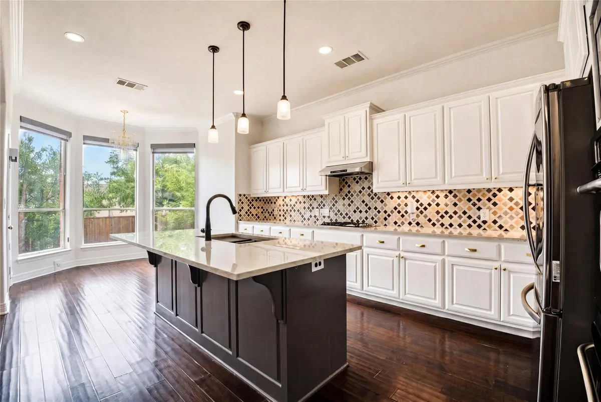 2260 Fernspring DR, Round Rock, TX 78665