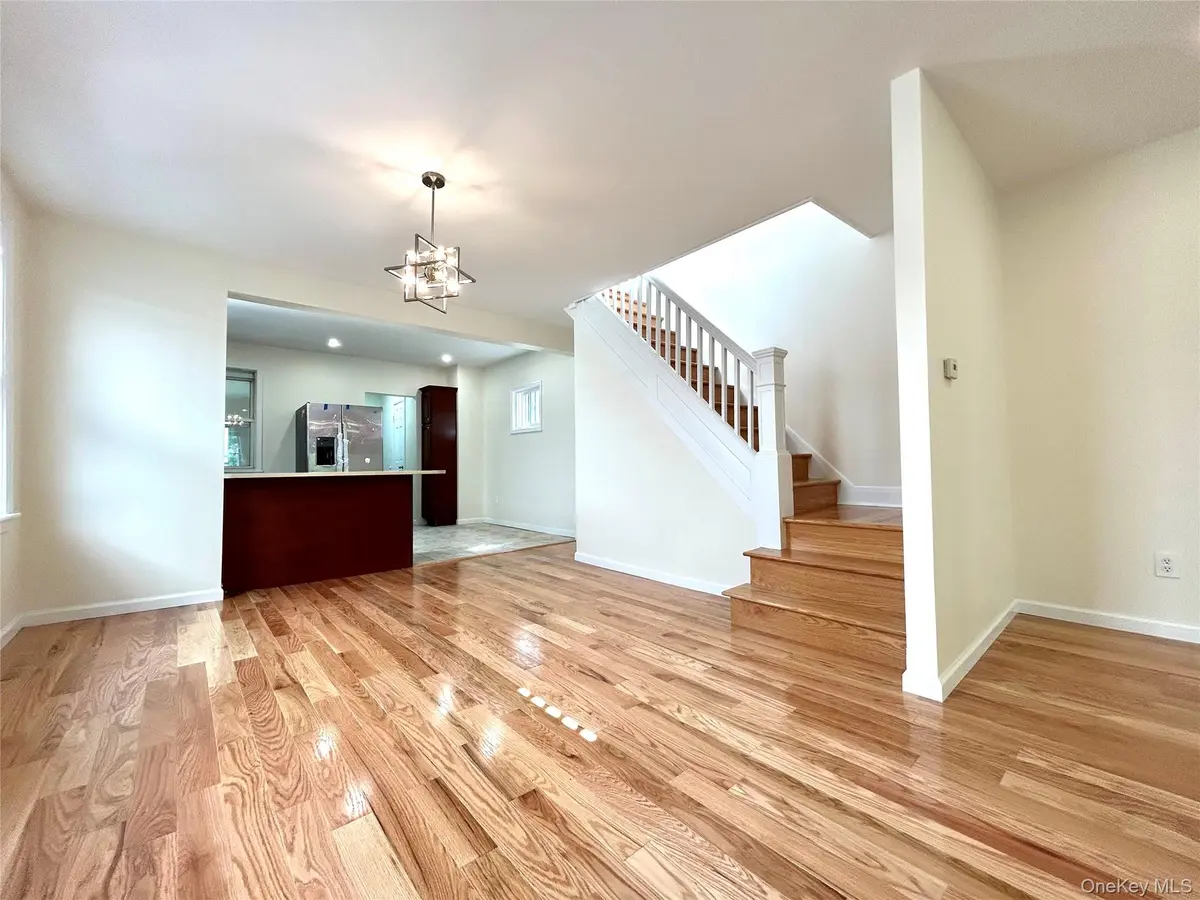 62-80 Wetherole ST, Rego Park, NY 11374