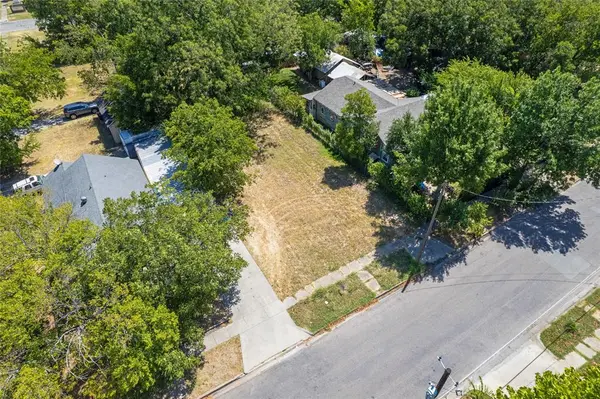 819 N Walnut Street, Sherman, TX 75090