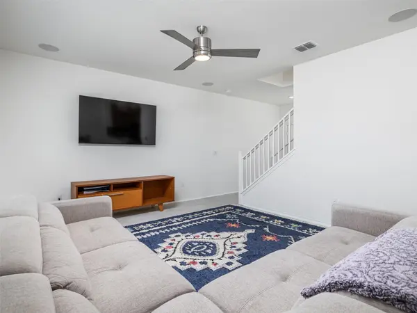 7106 Summer Tanager DR #18, Austin, TX 78744