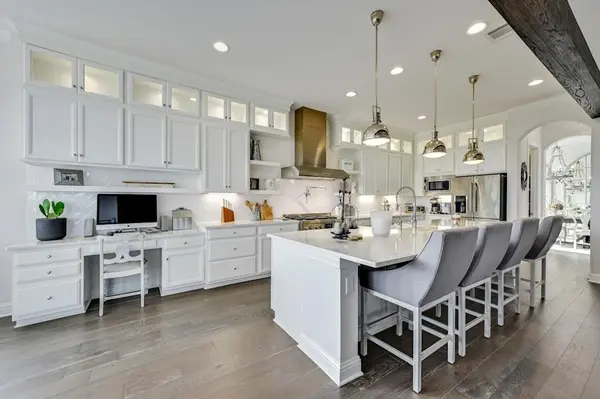17316 Avion DR, Dripping Springs, TX 78620